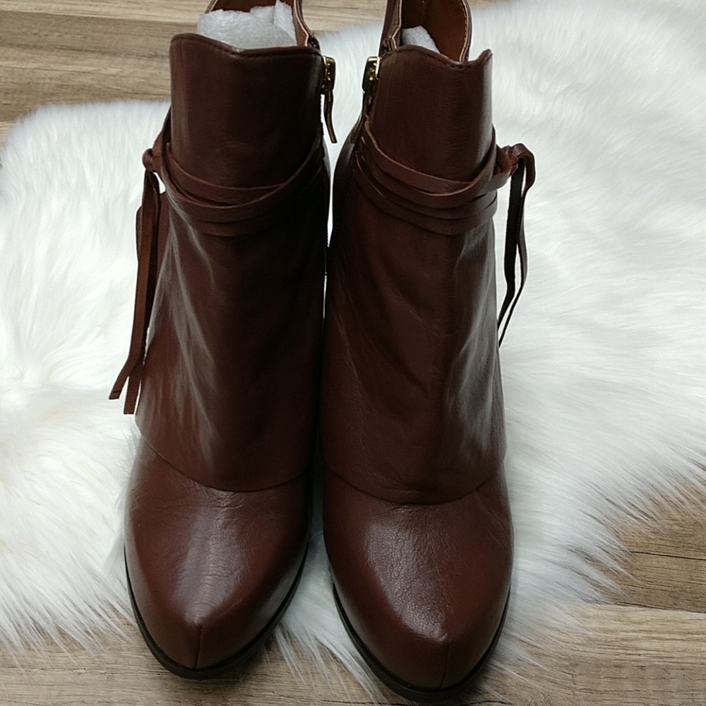 *NEW* BCBG Ankle Wedge Bootie - Picture 7 of 8